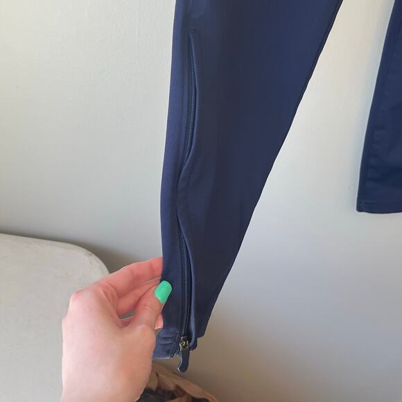 Under Armour Navy Blue Joggers with Zippers on Ankle Size Small - Picture 7 of 13